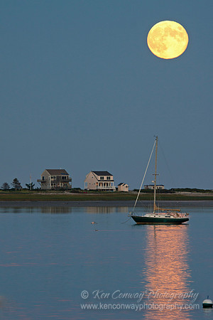 Full Moon Plymouth